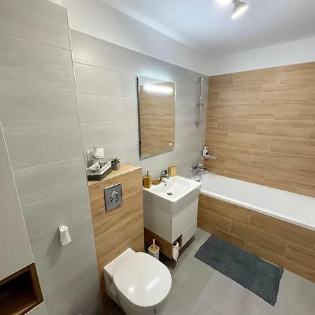 Urban Spot Coresi Apartment *
