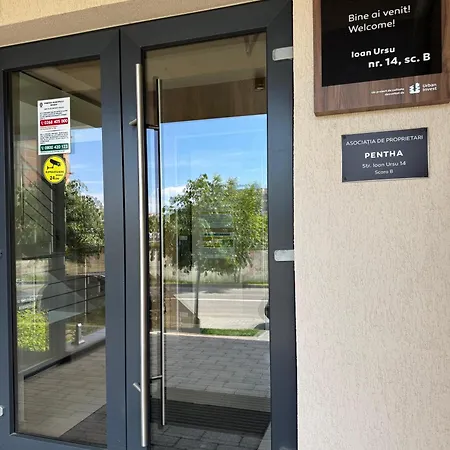 Urban Spot Coresi Appartement *